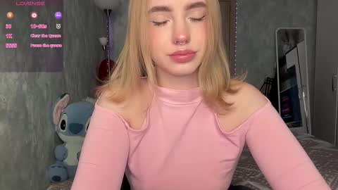 Snapshot of dark_side1213 chatting on November 27, 2025, 9:11 am Darkside online show from November 27, 2025, 9:11 am