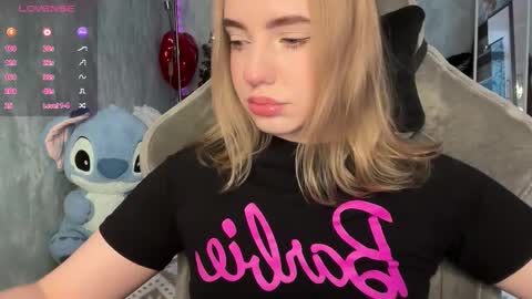 Snapshot of dark_side1213 chatting on December 18, 2025, 7:58 am Darkside online show from December 18, 2025, 7:58 am