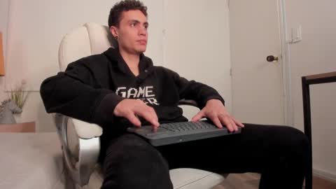 dark_sun333 online show from September 11, 2025, 10:10 pm