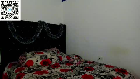 Snapshot of darkangelsxx chatting on December 24, 2024, 2:33 pm dannaxlove online show from December 24, 2024, 2:33 pm