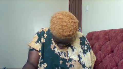 Snapshot of darkberry_bubble chatting on July 23, 2026, 1:58 am darkberry_bubble online show from July 23, 2026, 1:58 am