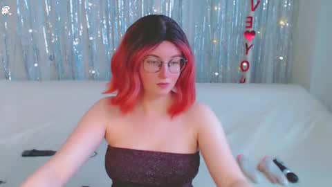 Kelly online show from February 16, 2025, 9:48 am