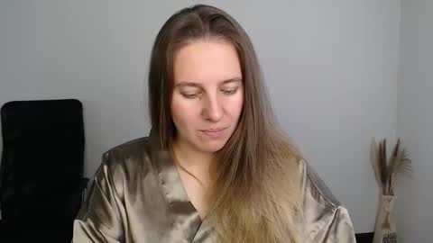 Anna online show from November 12, 2025, 9:42 am