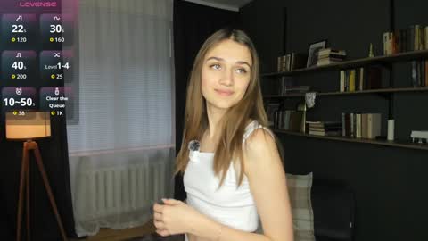 Snapshot of darklycurious chatting on December 16, 2025, 8:52 am Elizabeth online show from December 16, 2025, 8:52 am