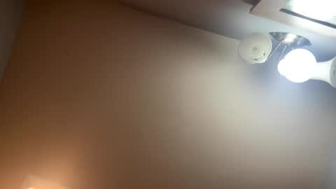 darknite083072 online show from November 28, 2025, 10:23 pm