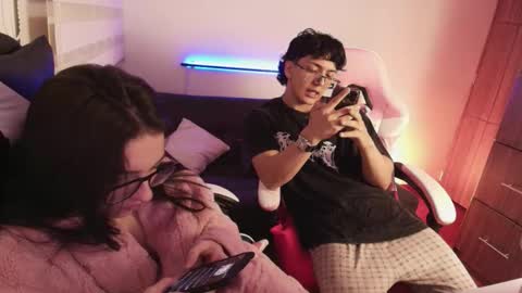 darkpleasuress online show from September 9, 2025, 6:57 am