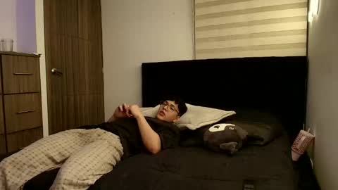 darkpleasuress online show from March 10, 2026, 8:30 am