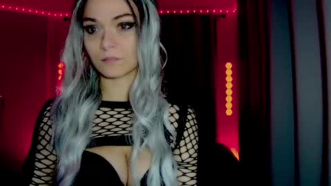 roseredgoddess online show from April 15, 2026, 2:29 am