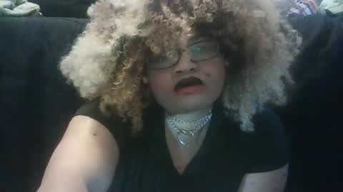 Snapshot of darksundaze chatting on May 16, 2026, 7:45 pm DarkSundaze online show from May 16, 2026, 7:45 pm