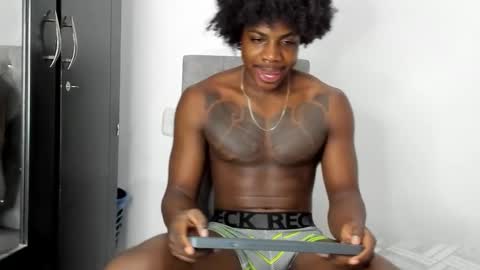 Snapshot of darktemp_ chatting on February 12, 2026, 11:05 am Darktemp online show from February 12, 2026, 11:05 am