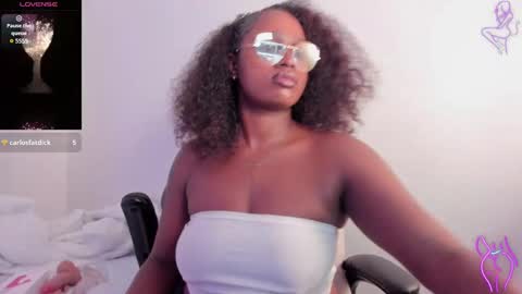 Darle Volant online show from October 2, 2025, 11:17 am