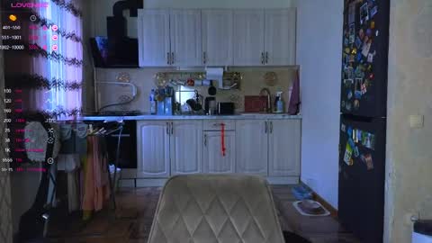 Darlina online show from May 3, 2026, 2:01 pm