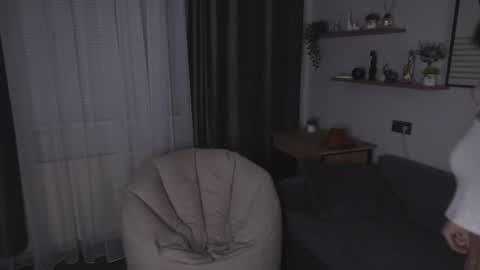Snapshot of darling_celine chatting on May 22, 2026, 8:14 pm Janis online show from May 22, 2026, 8:14 pm