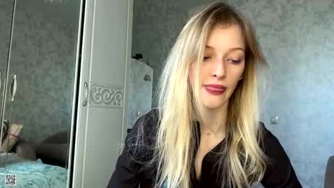 D online show from October 25, 2025, 8:11 am