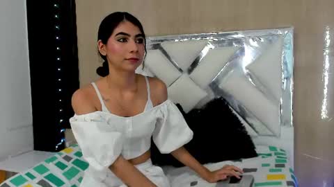 Darly online show from July 15, 2026, 7:41 pm