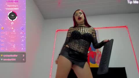 Darlyhooper online show from February 25, 2026, 10:30 pm