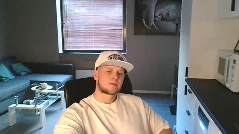 Dario online show from September 12, 2025, 4:29 pm