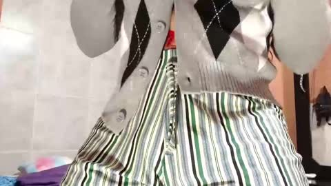 darwin_x online show from September 12, 2025, 11:43 am