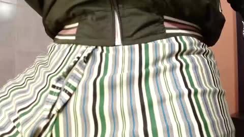 darwin_x online show from October 26, 2025, 11:31 pm