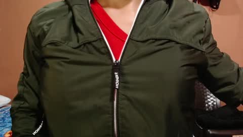 darwin_x online show from November 8, 2025, 2:17 pm