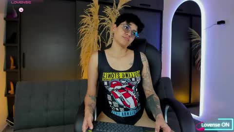Snapshot of dass_roman chatting on May 12, 2026, 9:12 pm Dass Roman online show from May 12, 2026, 9:12 pm
