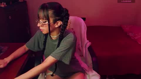 Snapshot of daturastramonium_ chatting on November 16, 2025, 3:34 am Marie Anne online show from November 16, 2025, 3:34 am