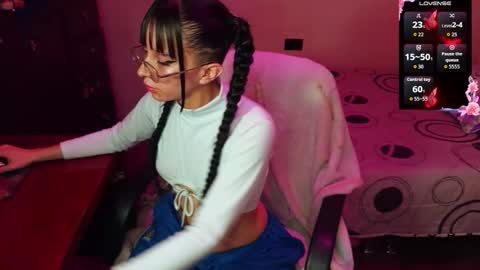 Snapshot of daturastramonium_ chatting on November 23, 2025, 4:34 am Marie Anne online show from November 23, 2025, 4:34 am