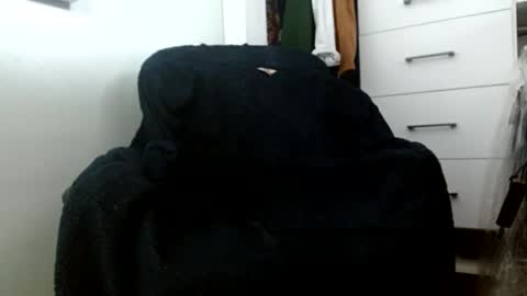 datyo1234 online show from September 24, 2025, 2:31 pm