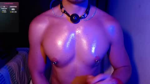 Snapshot of dave02_ chatting on September 23, 2025, 9:51 pm David online show from September 23, 2025, 9:51 pm