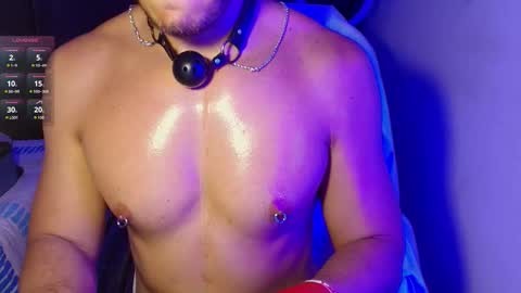 Snapshot of dave02_ chatting on September 25, 2025, 7:50 pm David online show from September 25, 2025, 7:50 pm