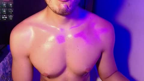 Snapshot of dave02_ chatting on October 7, 2025, 8:39 pm David online show from October 7, 2025, 8:39 pm