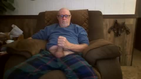 dave571960 online show from October 25, 2025, 10:45 am