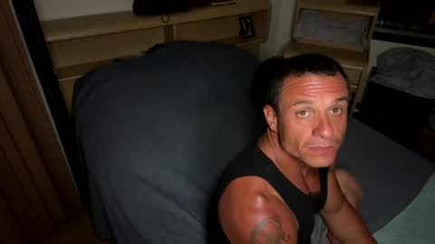 Snapshot of dave875126 chatting on July 27, 2026, 12:17 am dave875126 online show from July 27, 2026, 12:17 am