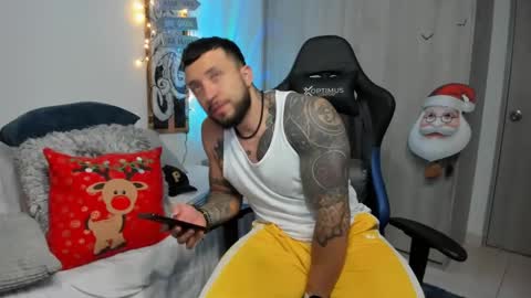 DAVE MAX online show from December 15, 2024, 4:07 am