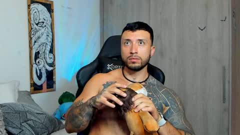 DAVE MAX online show from January 21, 2025, 2:54 am