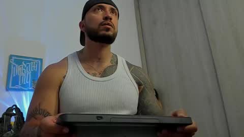 DAVE MAX online show from October 5, 2025, 7:34 pm