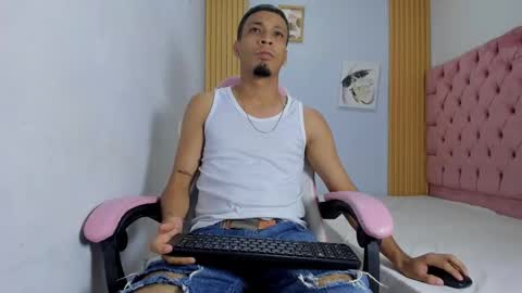 Snapshot of dave_skinnycum420 chatting on October 11, 2025, 7:40 am dave online show from October 11, 2025, 7:40 am