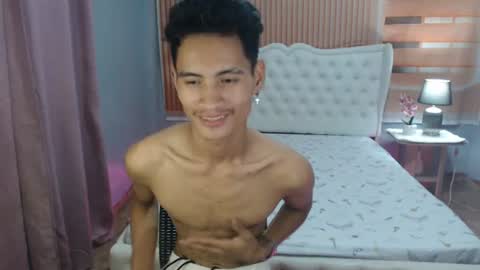 Snapshot of davelicious_ chatting on July 28, 2026, 10:54 am Its me Dave online show from July 28, 2026, 10:54 am