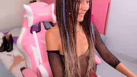 DaveXHelena online show from January 28, 2025, 2:31 pm