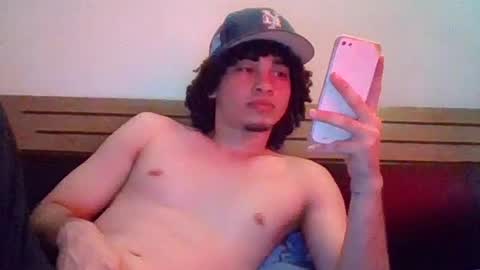 Snapshot of david0502y chatting on July 30, 2026, 6:51 pm david0502y online show from July 30, 2026, 6:51 pm