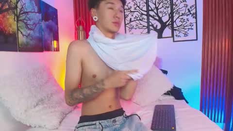 Snapshot of david_banks_ chatting on February 5, 2026, 12:54 pm David online show from February 5, 2026, 12:54 pm