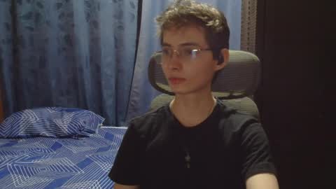 Snapshot of david_colombian chatting on May 22, 2026, 2:19 am ProgrammerBoy online show from May 22, 2026, 2:19 am