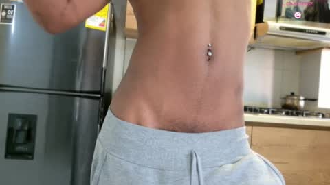 david_hot44 online show from April 23, 2026, 2:08 pm
