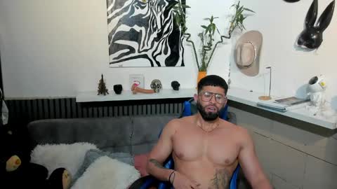 Snapshot of david_janson18 chatting on April 14, 2026, 3:07 pm david_janson18 online show from April 14, 2026, 3:07 pm