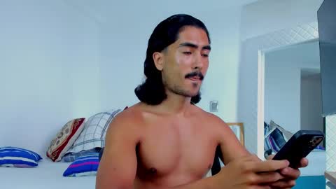 Snapshot of david_johnson372 chatting on September 30, 2025, 2:11 pm Hey im David that loves to explore and speak their fantasies. Very open talktative and nice. Feel free to chat with me online show from September 30, 2025, 2:11 pm