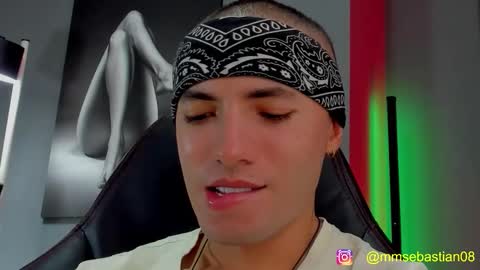 Snapshot of david_jons7 chatting on November 23, 2025, 8:30 pm David Jons online show from November 23, 2025, 8:30 pm