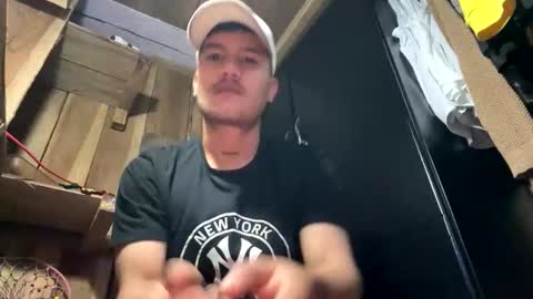 Snapshot of david_miuller chatting on June 5, 2026, 10:54 am david_miuller online show from June 5, 2026, 10:54 am