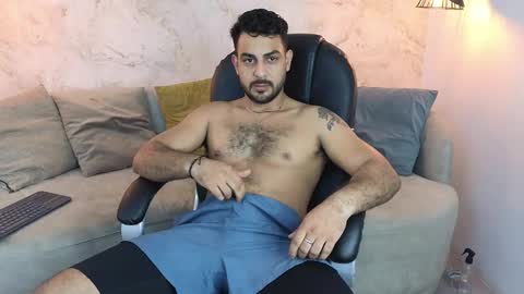 JF oliveira online show from January 13, 2025, 1:28 pm