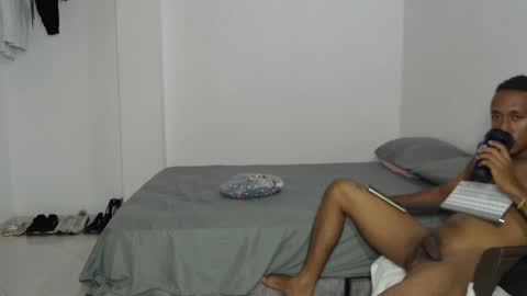 Snapshot of davidberrocal chatting on October 13, 2025, 12:21 am DavidSexxx777 online show from October 13, 2025, 12:21 am