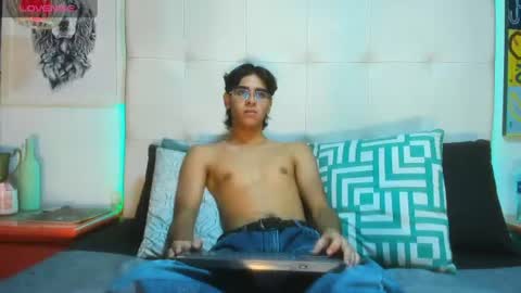 Snapshot of davidcahs17_ chatting on July 25, 2026, 9:45 pm -- David --- online show from July 25, 2026, 9:45 pm